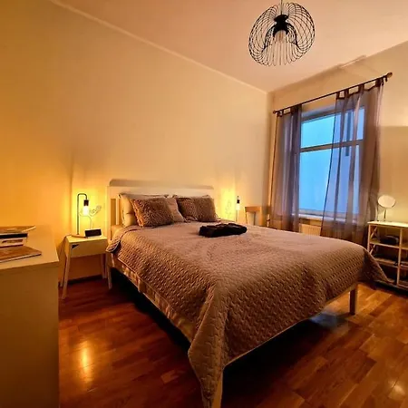 15 Min From Old Town Riga, Located In Art Nouveau Ρίγα